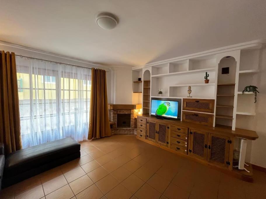 דירות לוס ריאלחוס Centro Toscal 3 Dorm Patio Cocina מראה חיצוני תמונה